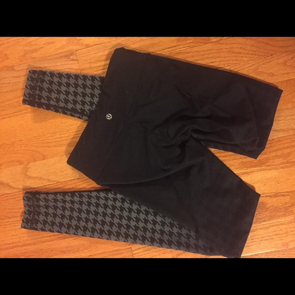 Lululemon Wunder Unders Chevron Size 2